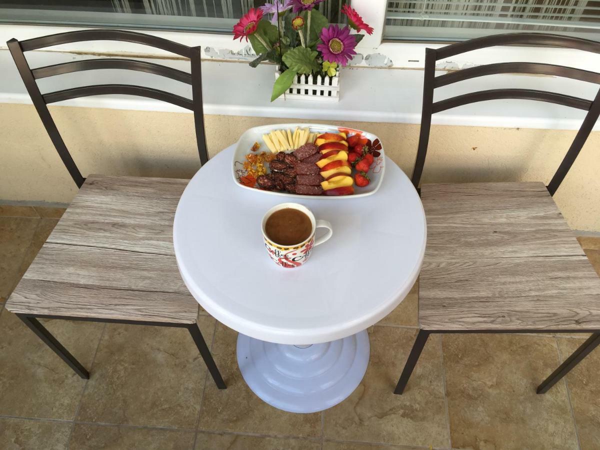 Flat near the sea Apartment เปาโมเรีย ภายนอก รูปภาพ